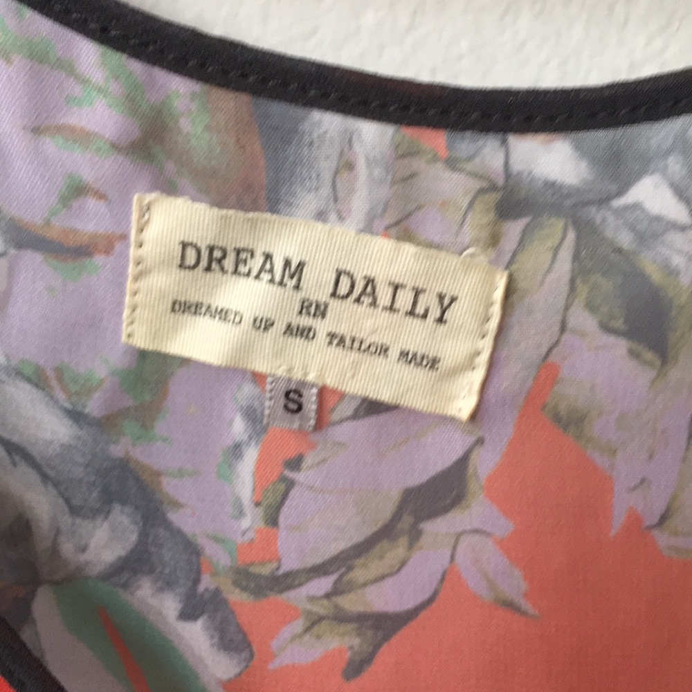 Semi-sheer Anthropologie tank top - Picture 3 of 4